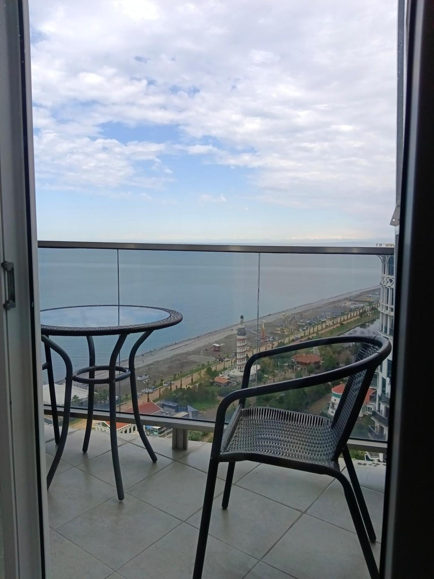 Orbi Sea Towers-Sea View Apartment บาทูมิ ภายนอก รูปภาพ