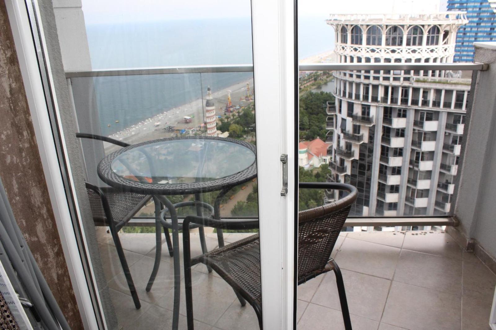 Orbi Sea Towers-Sea View Apartment บาทูมิ ภายนอก รูปภาพ